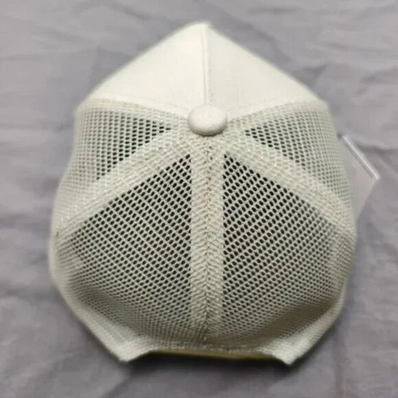 ALO Yoga District Trucker Bone Color & Alo Cap & NEW - Picture 2 of 2